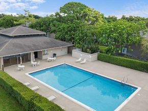 1758 Abbey Road 201, West Palm Beach FL 33415
