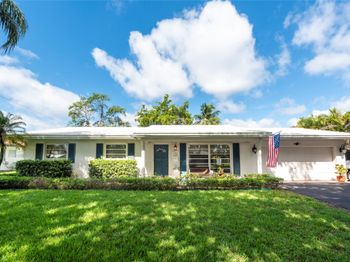 1101 NW 74th Ter