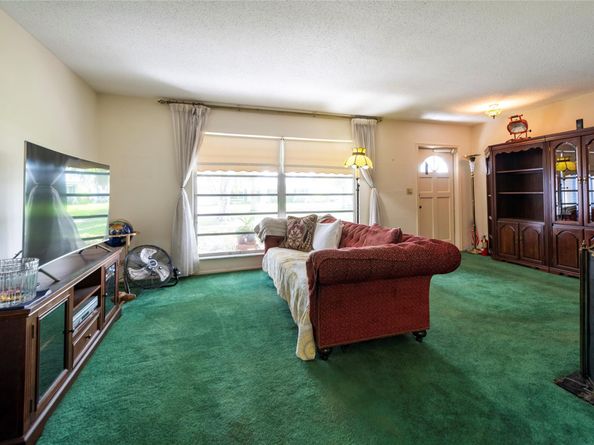 1101 NW 74th Ter, Plantation FL 33313
