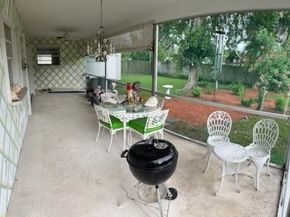 1101 NW 74th Ter, Plantation FL 33313