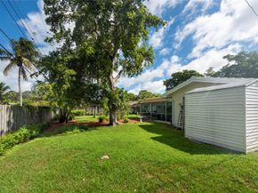 1101 NW 74th Ter, Plantation FL 33313