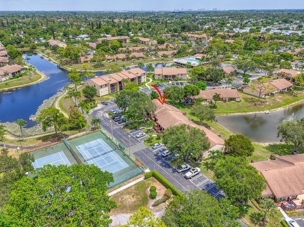 606 Sea Pine Way B, Greenacres FL 33415