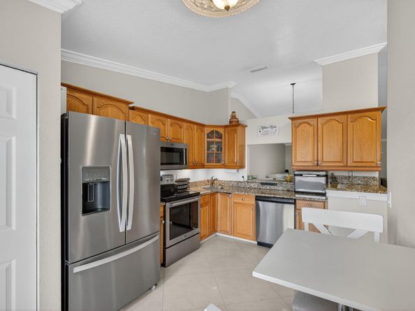 606 Sea Pine Way B, Greenacres FL 33415