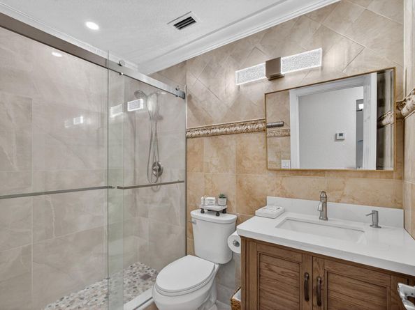 606 Sea Pine Way B, Greenacres FL 33415