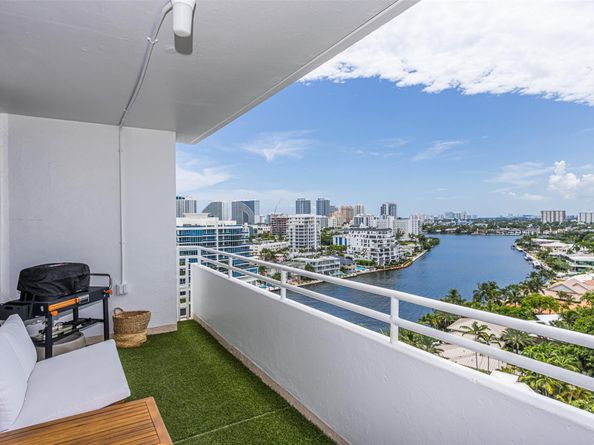888 Intracoastal Dr 14G, Fort Lauderdale FL 33304
