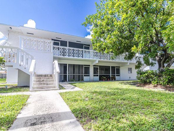 540 N Luna Ct 2, Hollywood FL 33021