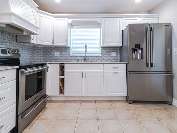 540 N Luna Ct 2, Hollywood FL 33021