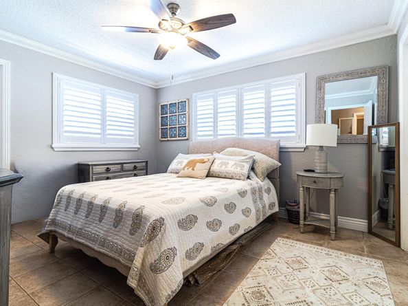 540 N Luna Ct 2, Hollywood FL 33021