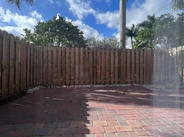 178 SE 33rd Ter, Homestead FL 33033