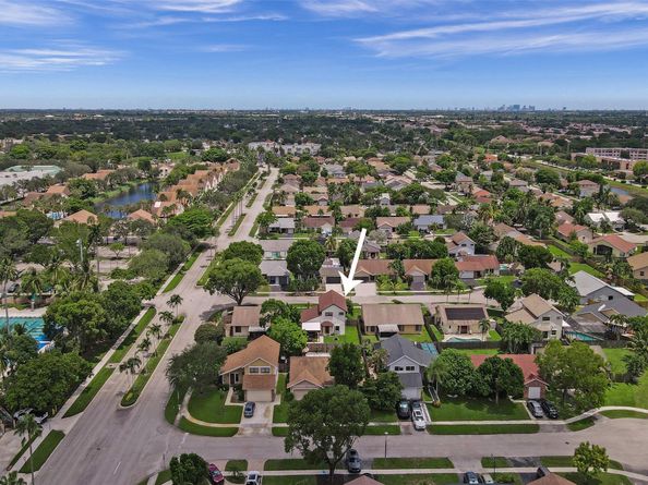 3253 NW 104 Ave, Sunrise FL 33351