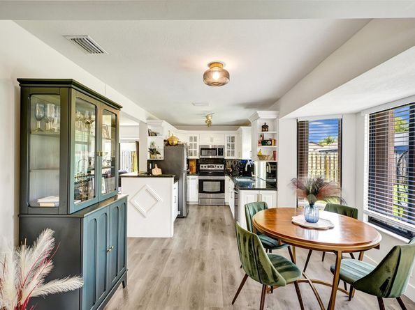 3253 NW 104 Ave, Sunrise FL 33351