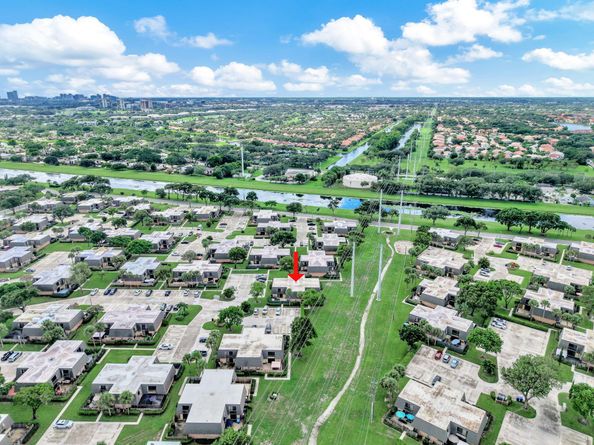 1614 16th Way, West Palm Beach FL 33407