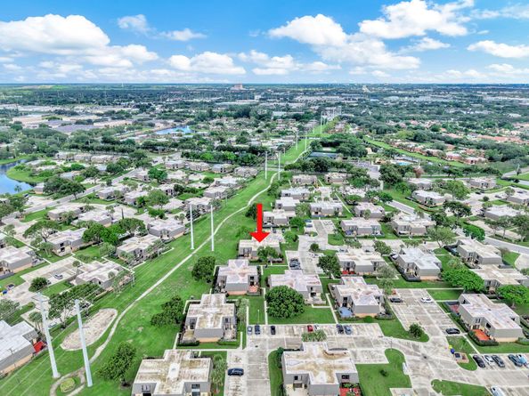 1614 16th Way, West Palm Beach FL 33407