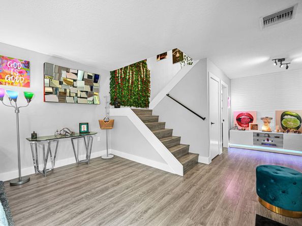 1614 16th Way, West Palm Beach FL 33407