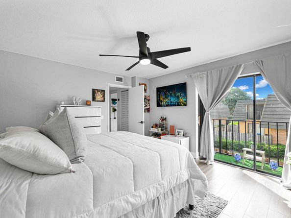 1614 16th Way, West Palm Beach FL 33407