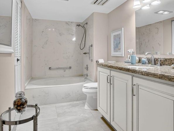 5340 NW 2nd Avenue 226, Boca Raton FL 33487