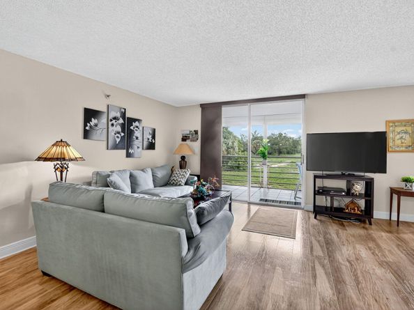 5340 NW 2nd Avenue 226, Boca Raton FL 33487