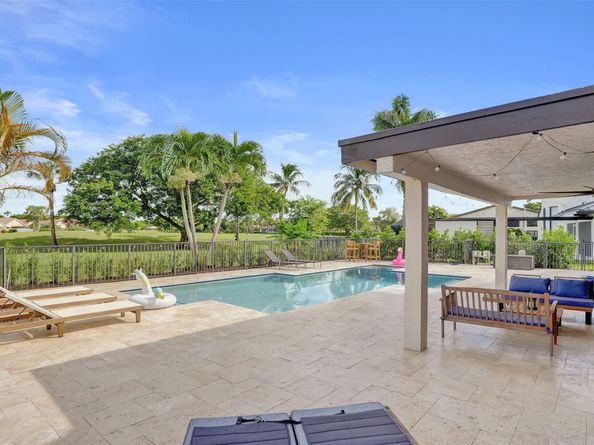 10181 Silver Lake Dr, Boca Raton FL 33428