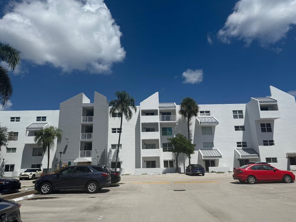 2840 NE 14th Street Cswy 107A, Pompano Beach FL 33062