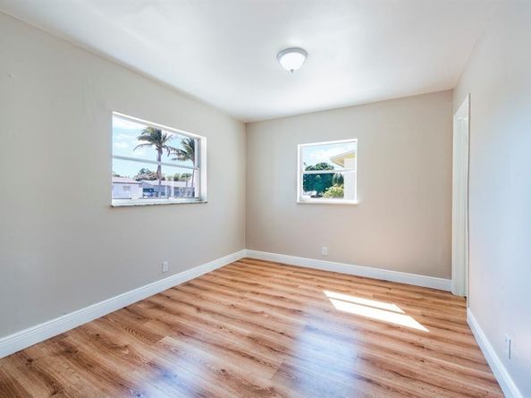 1031 SW 6th Way, Deerfield Beach FL 33441