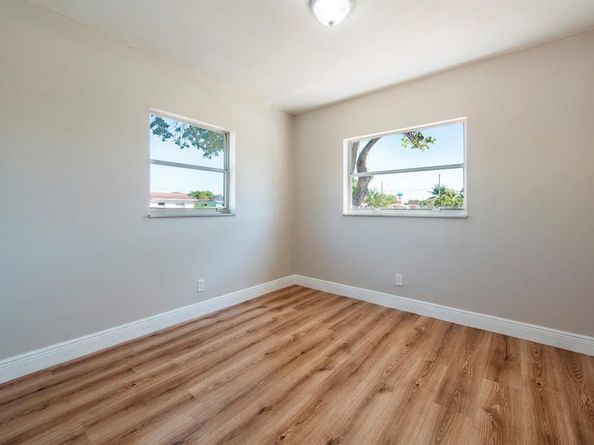1031 SW 6th Way, Deerfield Beach FL 33441