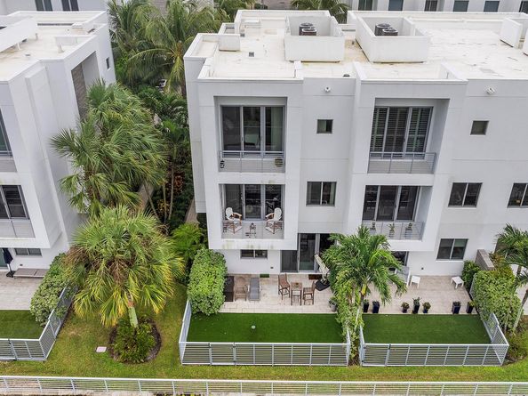 1811 NW 42nd Drive, Boca Raton FL 33431