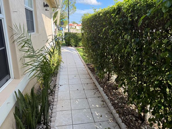7565 Edisto Drive, Lake Worth FL 33467