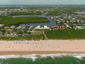 2406 Venetian Way, Boynton Beach FL 33426