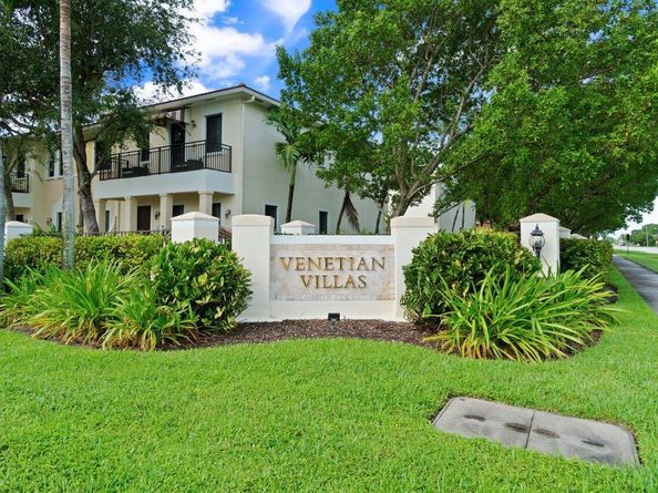 2406 Venetian Way, Boynton Beach FL 33426