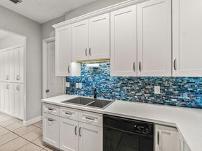 2406 Venetian Way, Boynton Beach FL 33426