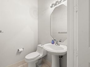2406 Venetian Way, Boynton Beach FL 33426