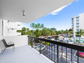 4800 Bayview Dr 306, Fort Lauderdale FL 33308