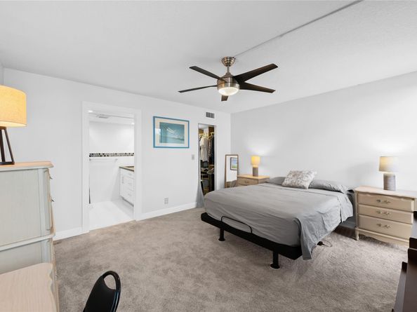 4800 Bayview Dr 306, Fort Lauderdale FL 33308