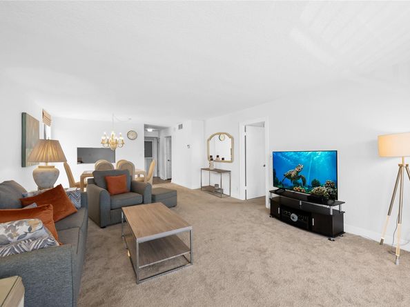 4800 Bayview Dr 306, Fort Lauderdale FL 33308