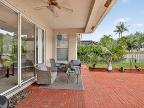 118 Bella Vista Way, Royal Palm Beach FL 33411