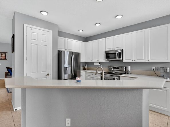 118 Bella Vista Way, Royal Palm Beach FL 33411