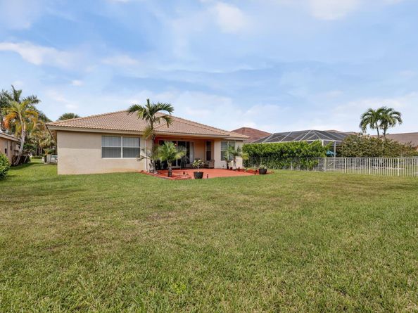 118 Bella Vista Way, Royal Palm Beach FL 33411