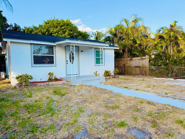 1093 Highview Road, Lantana FL 33462