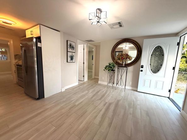 1093 Highview Road, Lantana FL 33462