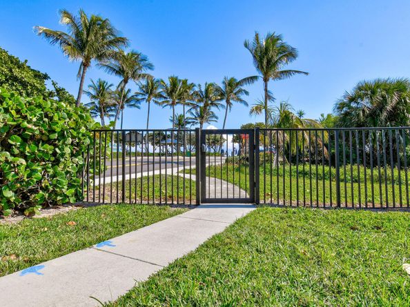 501 S Seas Drive 206, Jupiter FL 33477