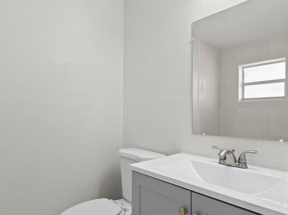 1301 W 25th Street, Riviera Beach FL 33404