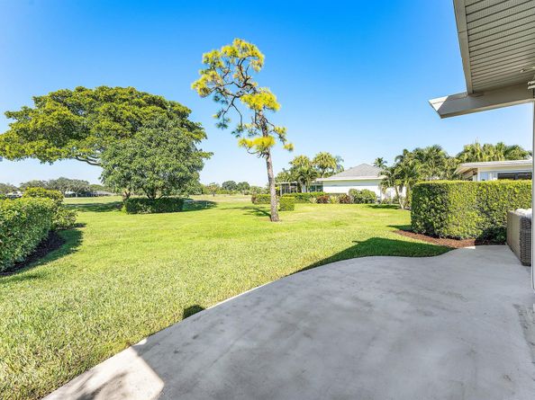 13731 Eastpointe Way, Palm Beach Gardens FL 33418