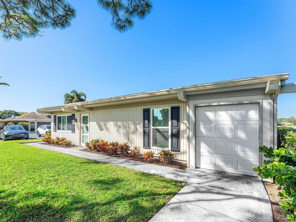 13731 Eastpointe Way, Palm Beach Gardens FL 33418