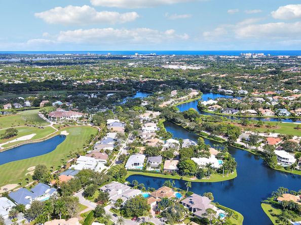 204 Chinook Lane, Jupiter FL 33458