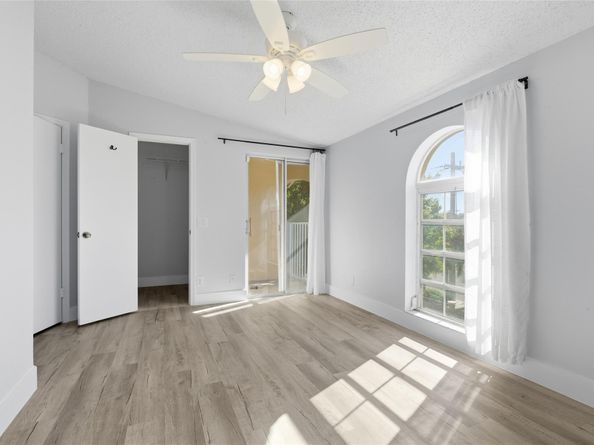 2381 NE 14th Street Cswy 206, Pompano Beach FL 33062