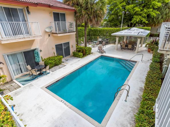 2381 NE 14th Street Cswy 206, Pompano Beach FL 33062