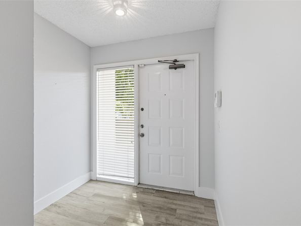 2381 NE 14th Street Cswy 206, Pompano Beach FL 33062