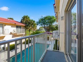 2381 NE 14th Street Cswy 206, Pompano Beach FL 33062