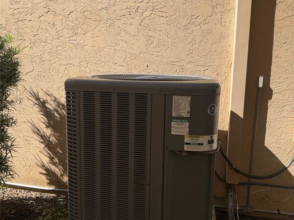 10351 NW 7th St, Coral Springs FL 33071