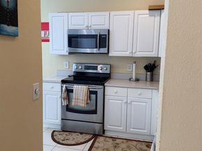 10351 NW 7th St, Coral Springs FL 33071